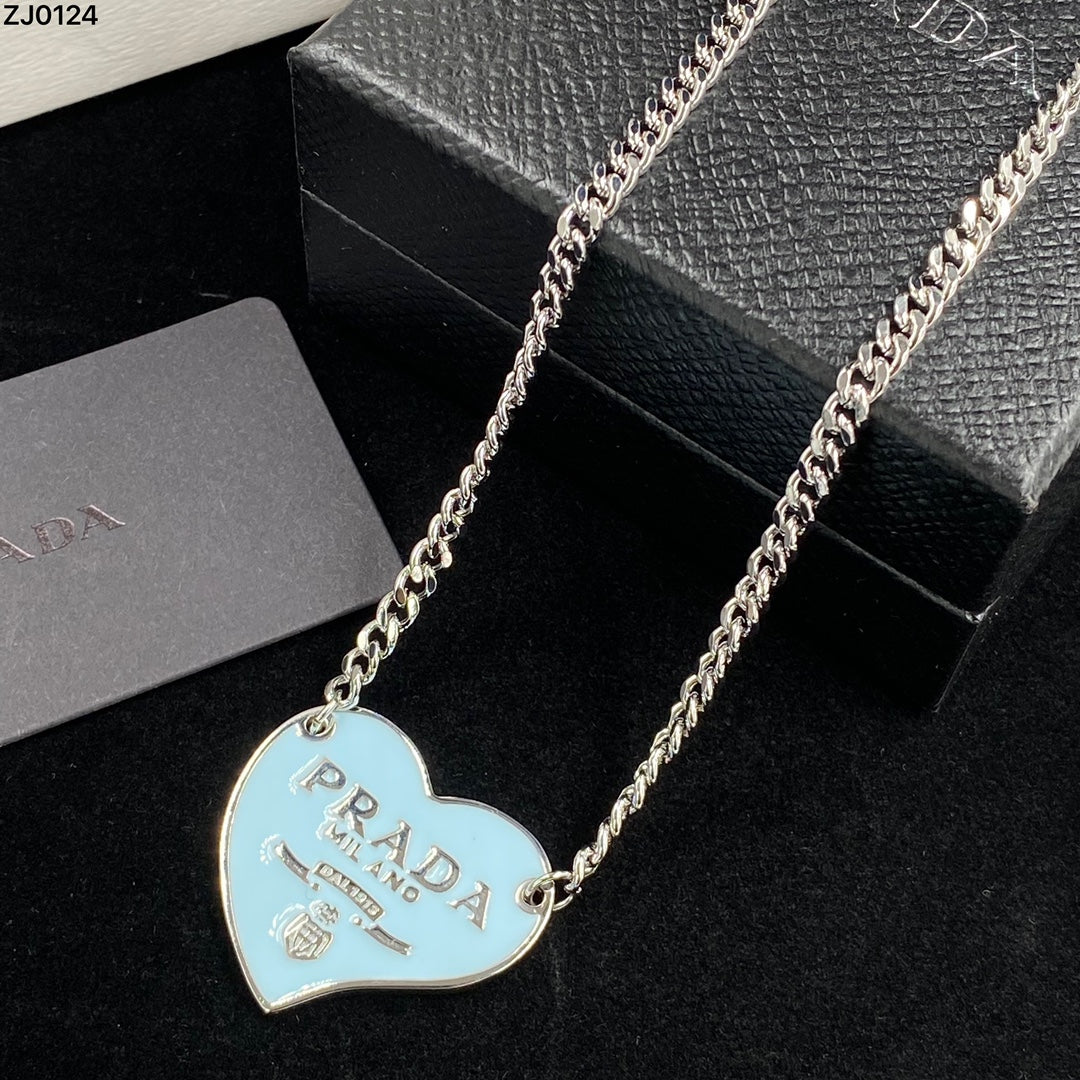 trendy heart chain style