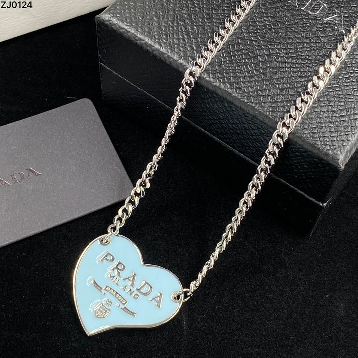 trendy heart chain style