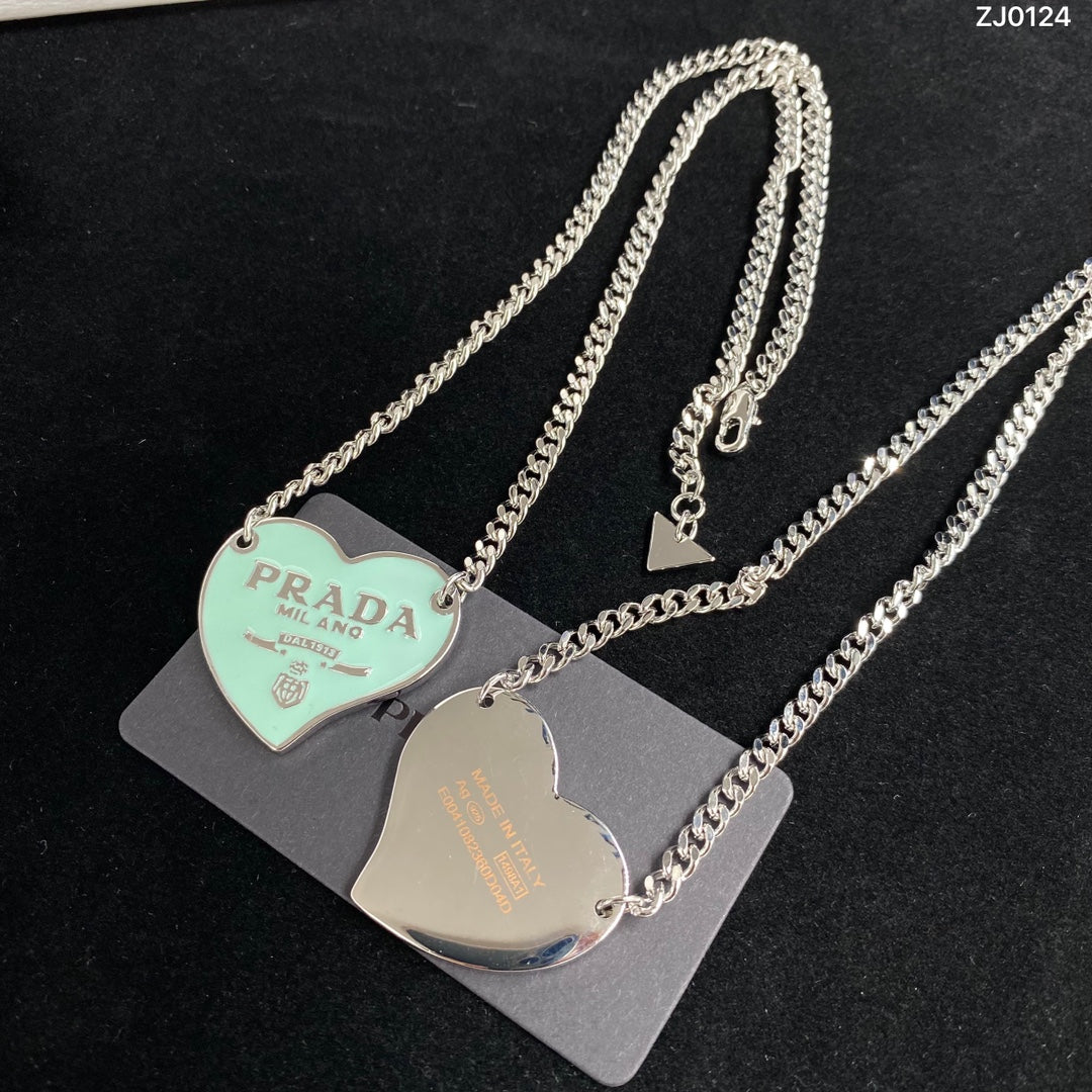 trendy heart chain style