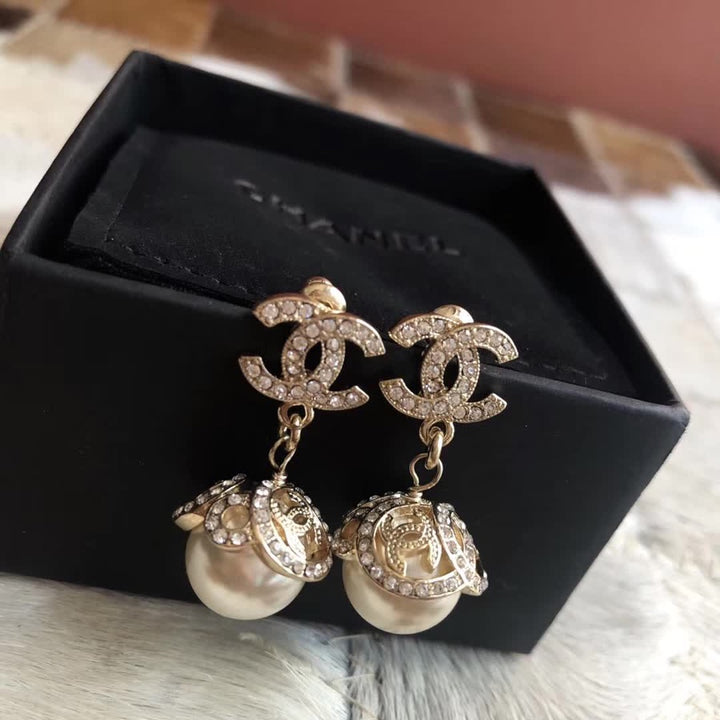 Elegant Pearl Dangle Earrings