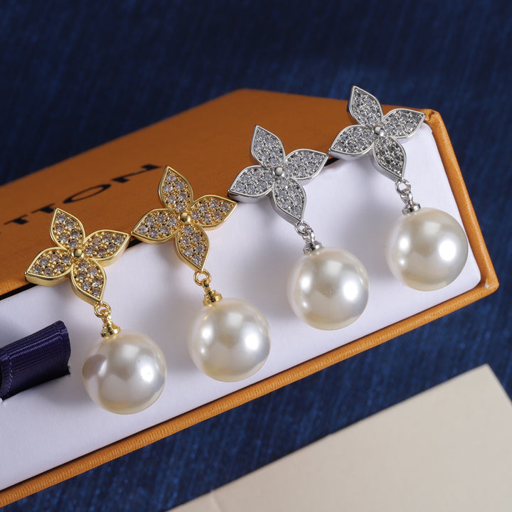 Clover Pearl Dangle Earrings