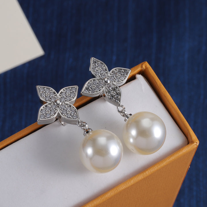 Clover Pearl Dangle Earrings