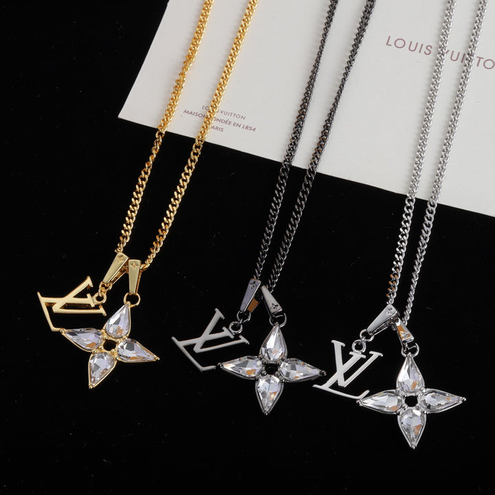 Clover Rhinestone Pendant Necklace