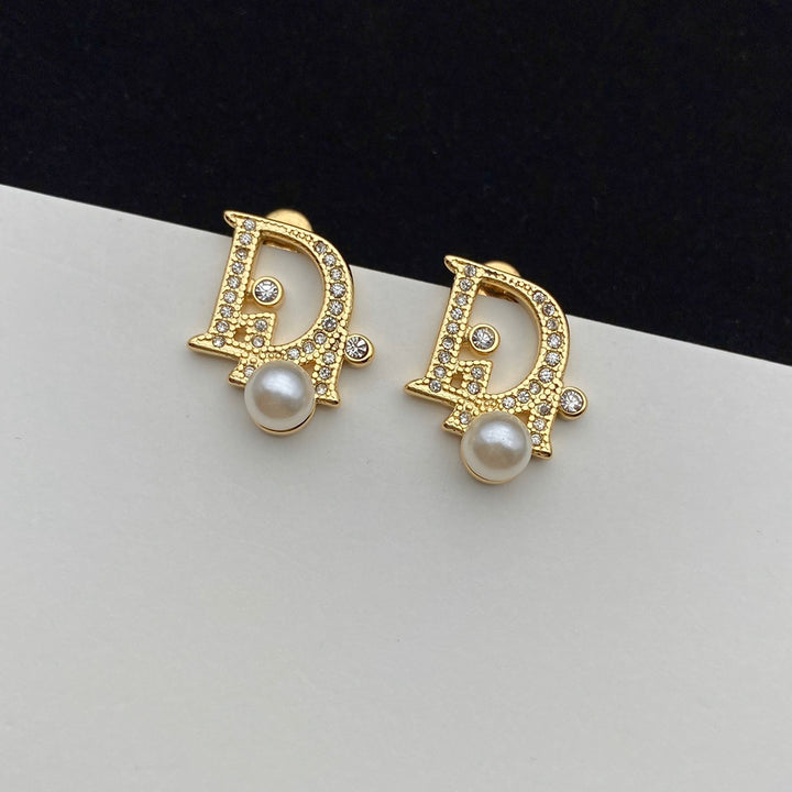 Gorgeous Pearl Decoration Necklace