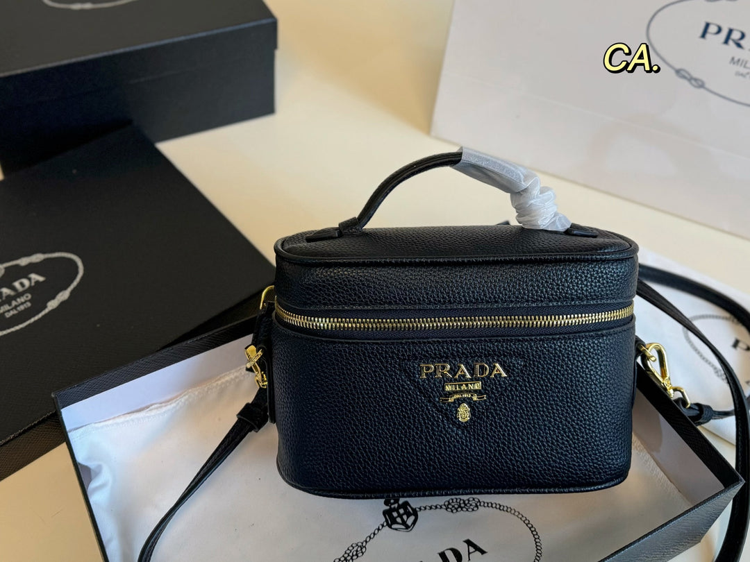 3 Color Eternal Mini Cosmetic Bag