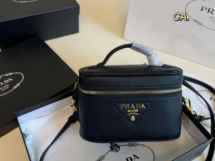 3 Color Eternal Mini Cosmetic Bag