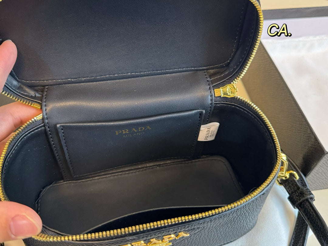 3 Color Eternal Mini Cosmetic Bag