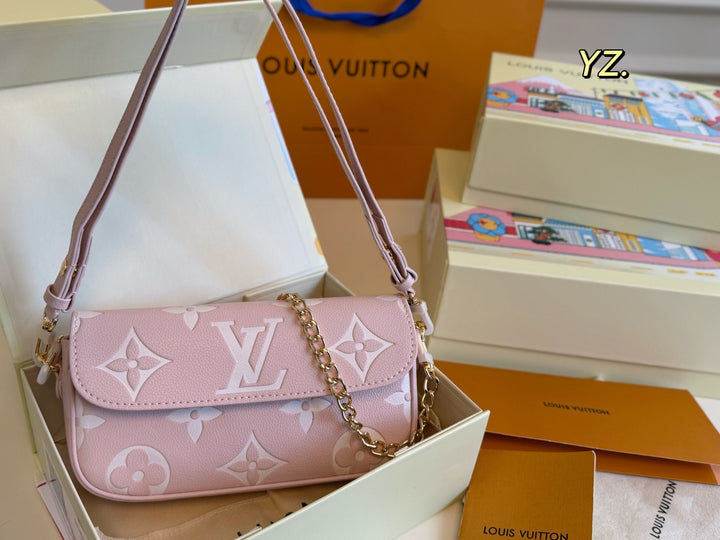 4 Colors Embossed Flap Underarm Bag