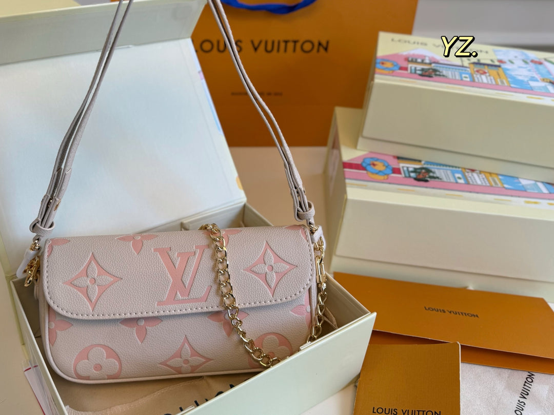 4 Colors Embossed Flap Underarm Bag