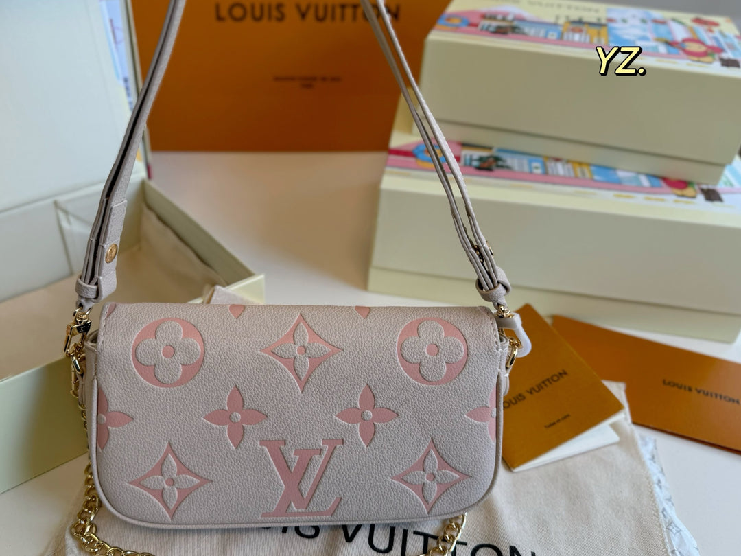 4 Colors Embossed Flap Underarm Bag