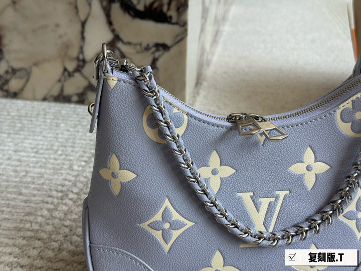 Pastel Elegant Croissant Bag