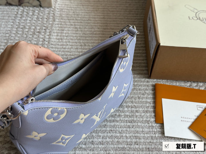 Pastel Elegant Croissant Bag