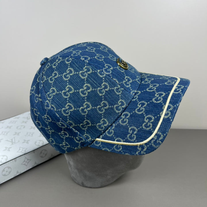 Embroidered hats in two colors