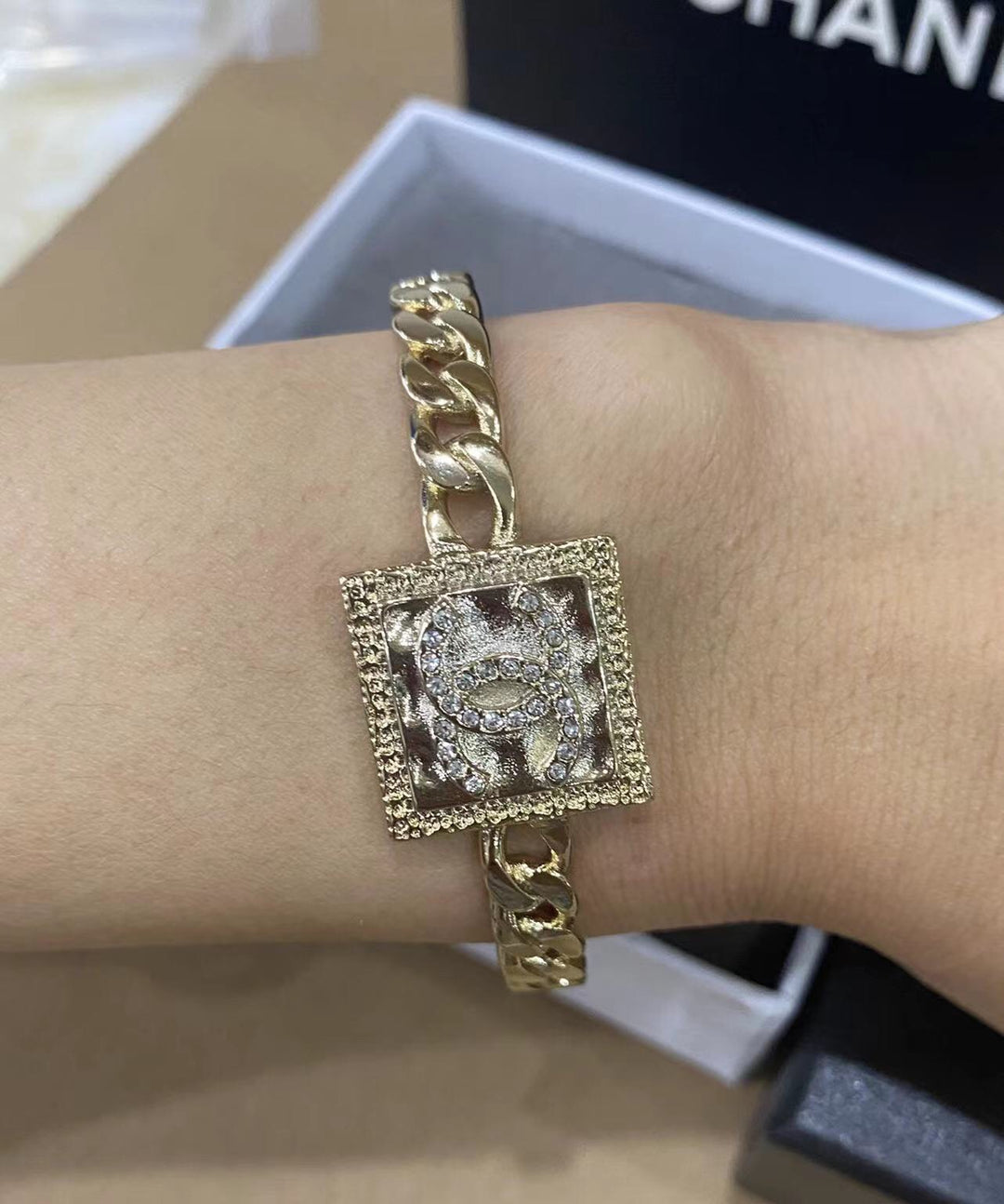Gold Chain Elegant Bracelet