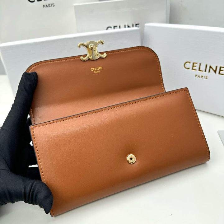 Quarterly Rising Star - Four Color Wallet