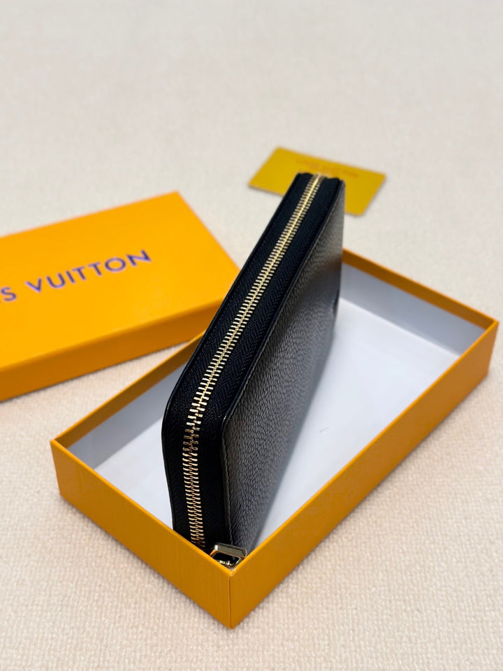 Classic Black Zipper Wallet