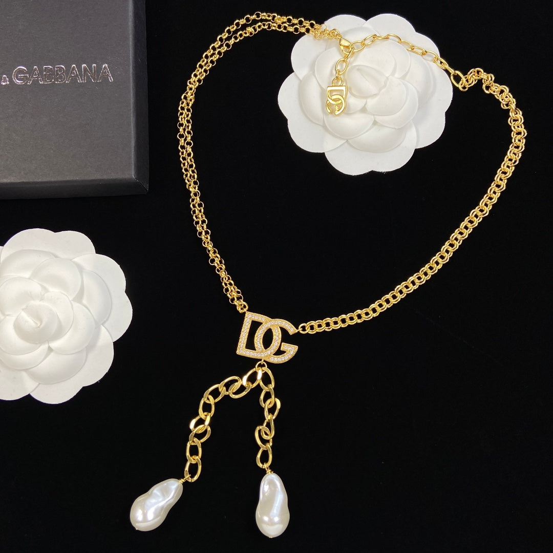 Gold Chain Pearl Necklace