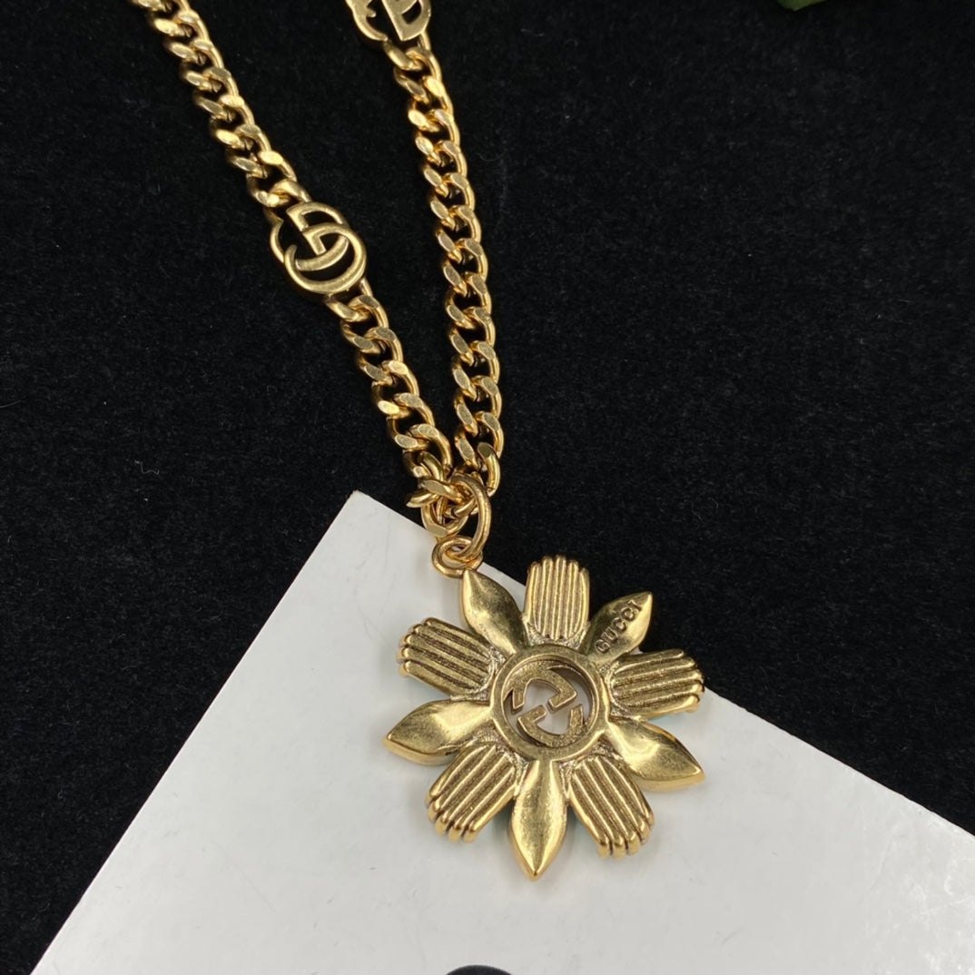Turquoise Flower Gold Chain Necklace