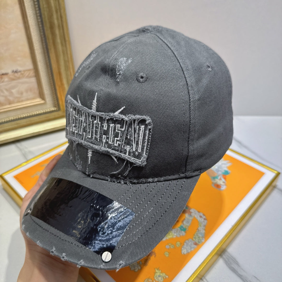 Avant-garde Embroidery Pattern Hat