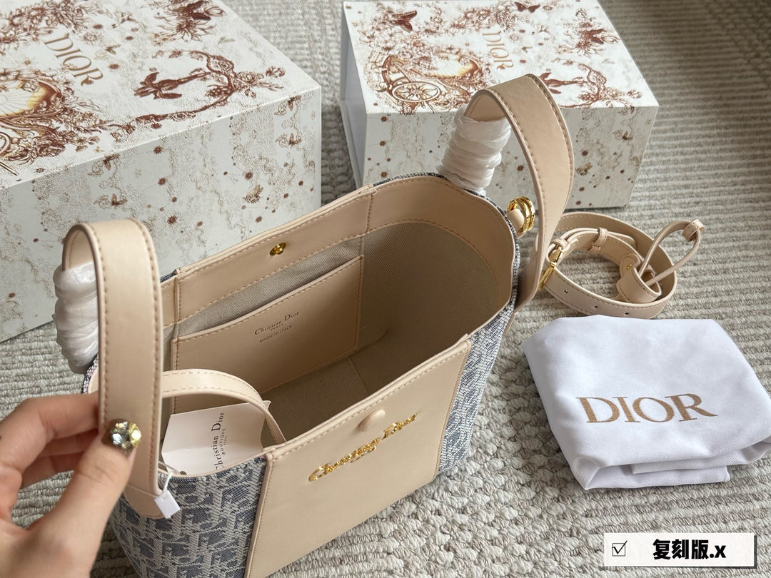2 Color Textured Bucket Bag