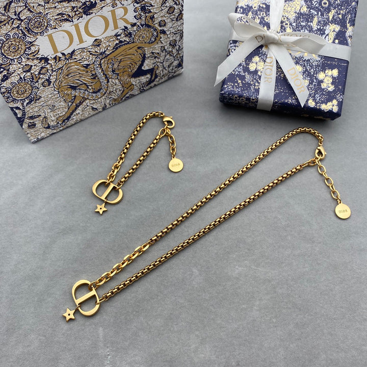 Exclusive letter “CD” gold necklace