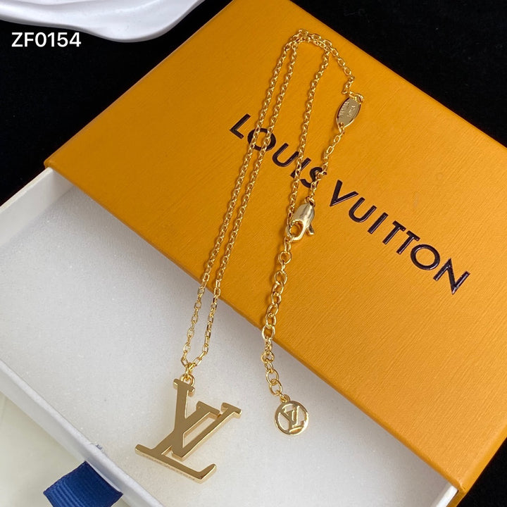 gold chain with iconic pendant necklace