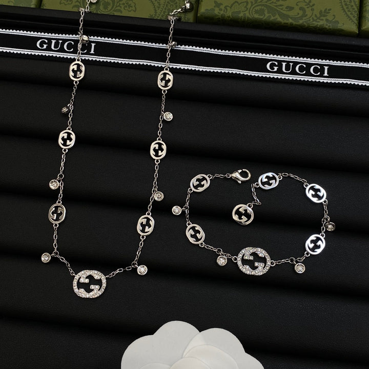 Classic Silver Jewelry Necklace