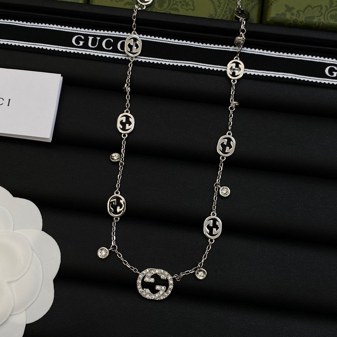 Classic Silver Jewelry Necklace