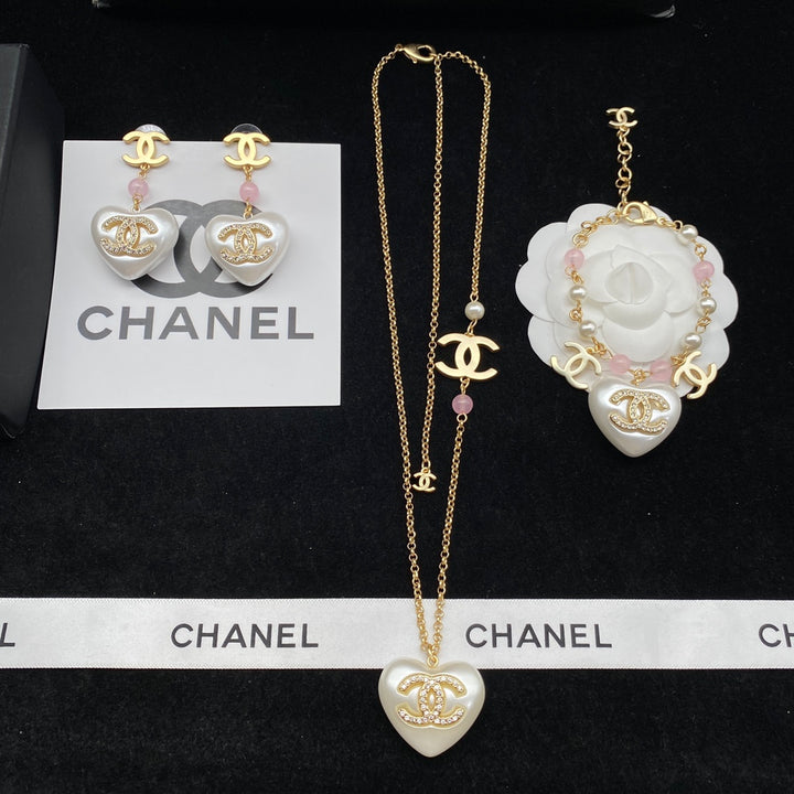Heart Theme Jewelry Set