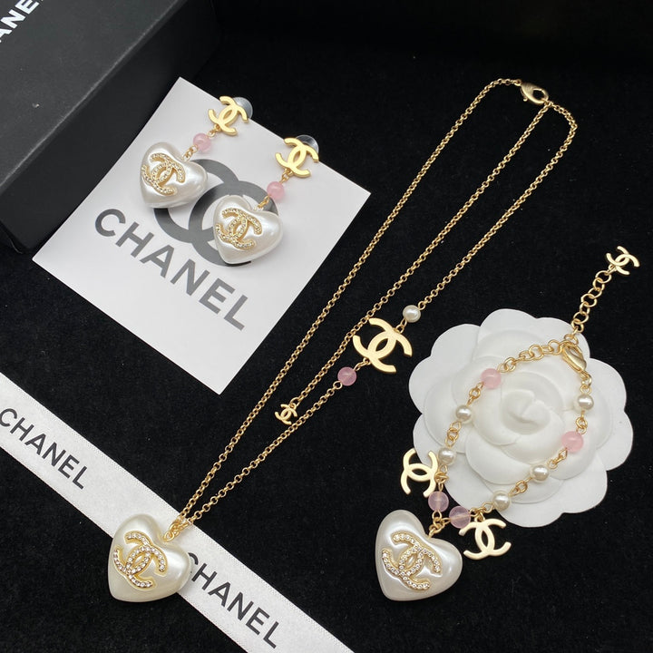 Heart Theme Jewelry Set