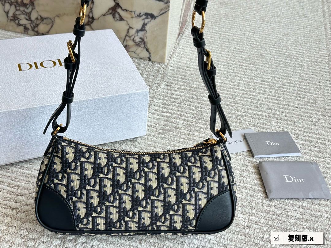 Embroidered Old Flower Cowhide Underarm Bag