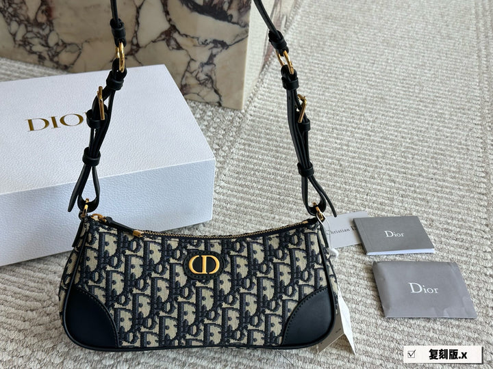 Embroidered Old Flower Cowhide Underarm Bag