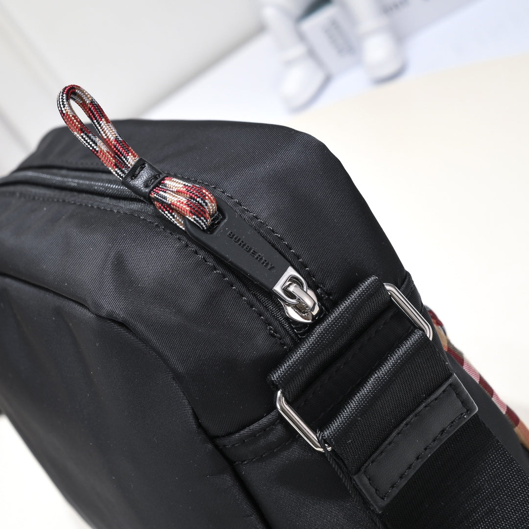 Men's Camera Messenger Bag