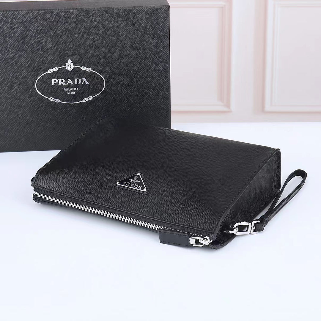 Men's black clutch