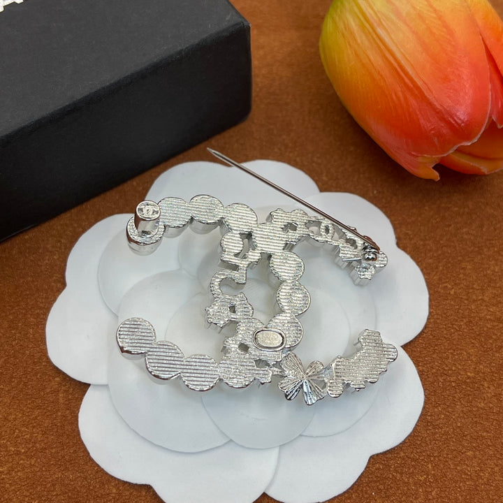 Pearl Crystal Decoration Brooch