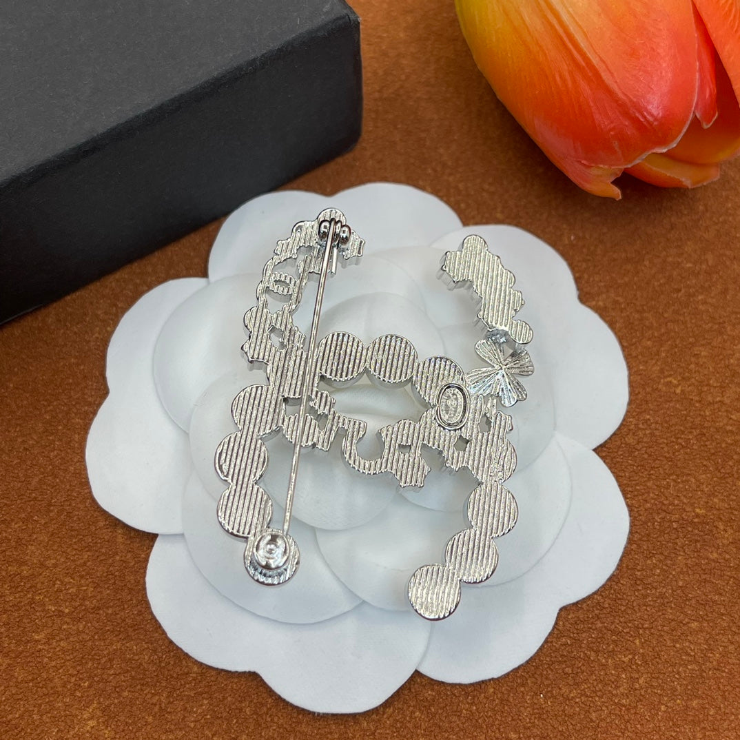 Pearl Crystal Decoration Brooch