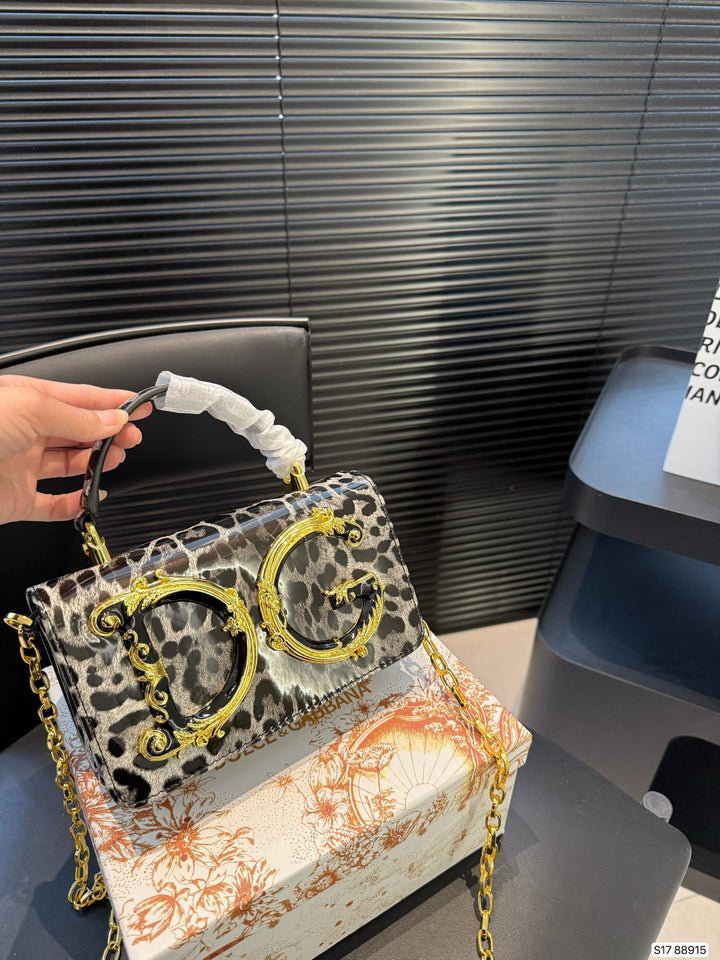 Gorgeous Patent Leather Chain Bag in 8 Colors