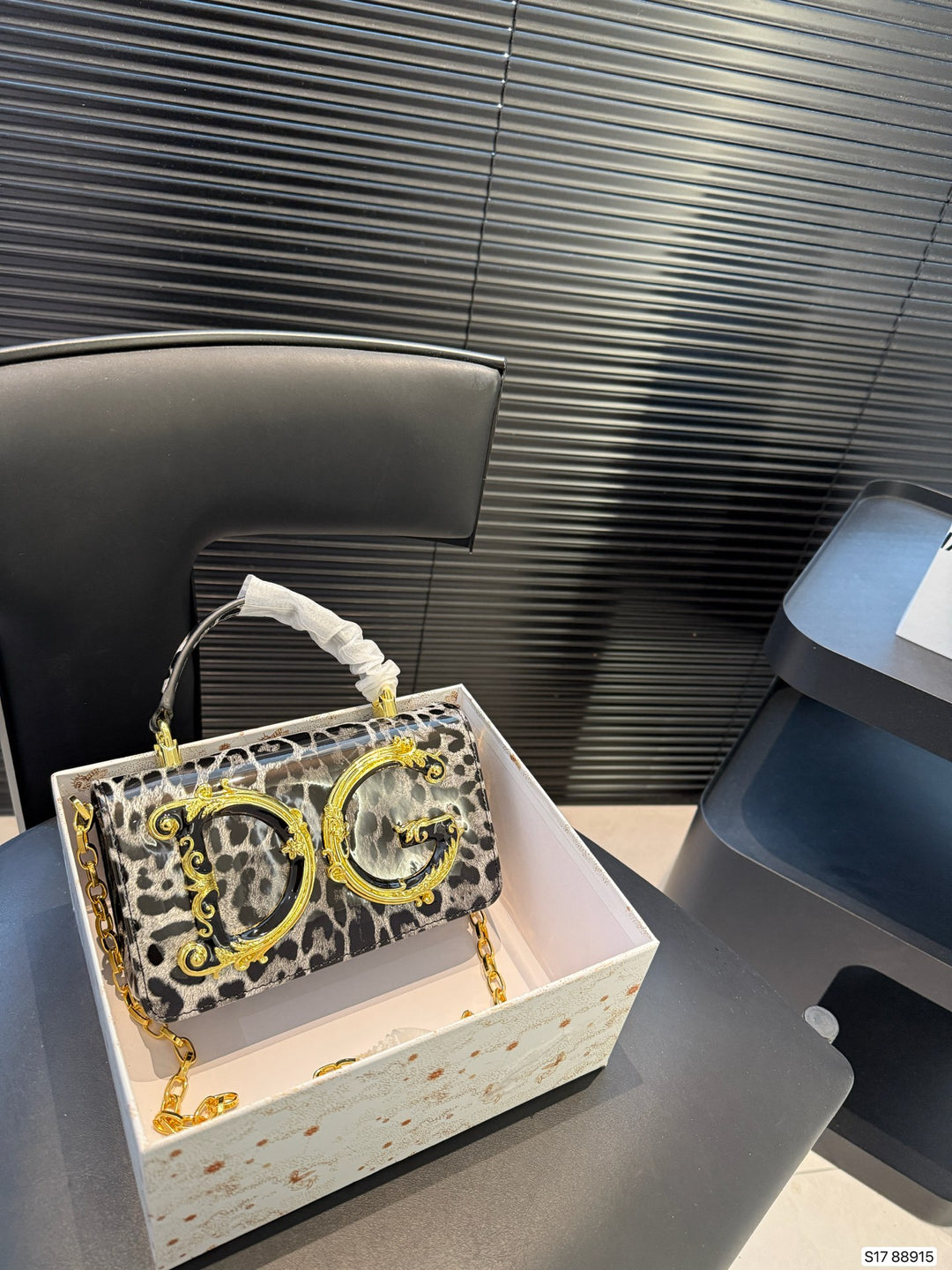 Gorgeous Patent Leather Chain Bag in 8 Colors