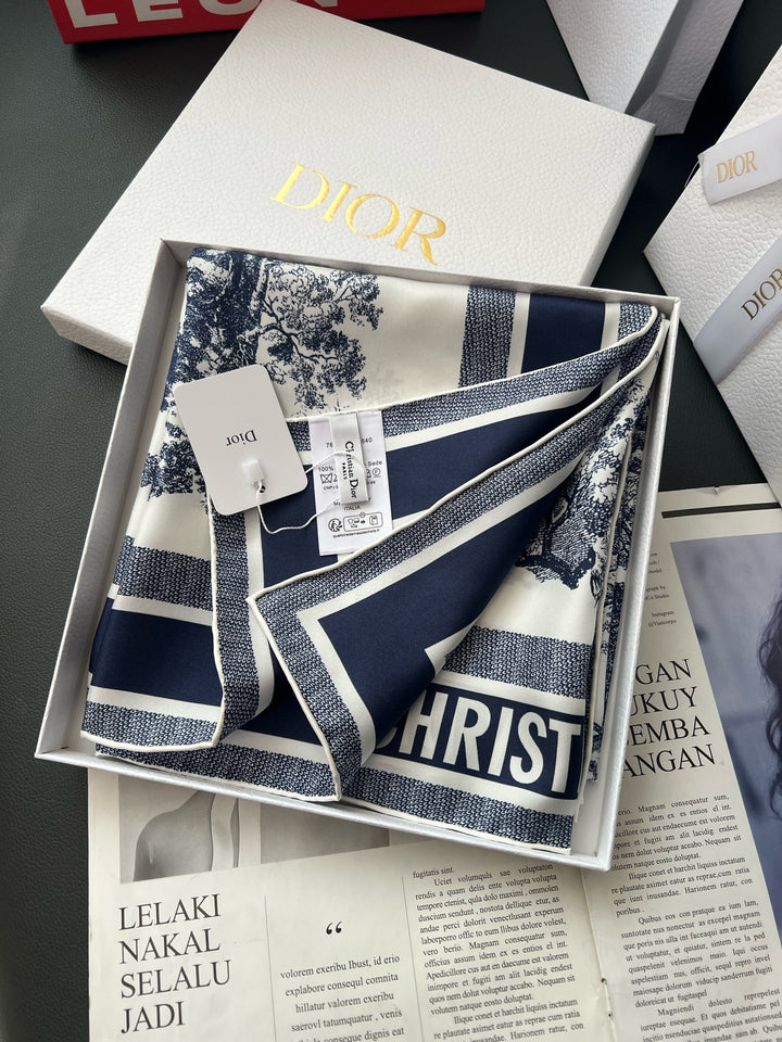 New floral twill silk square scarf