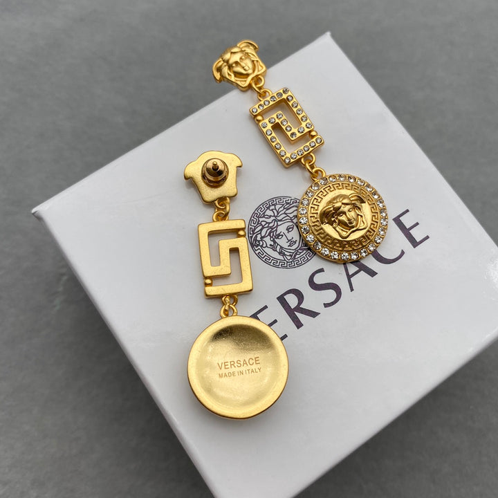 New maze earrings with head design