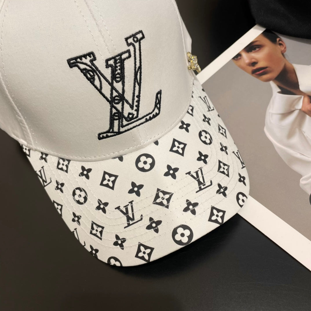 Two-color logo embroidered cap