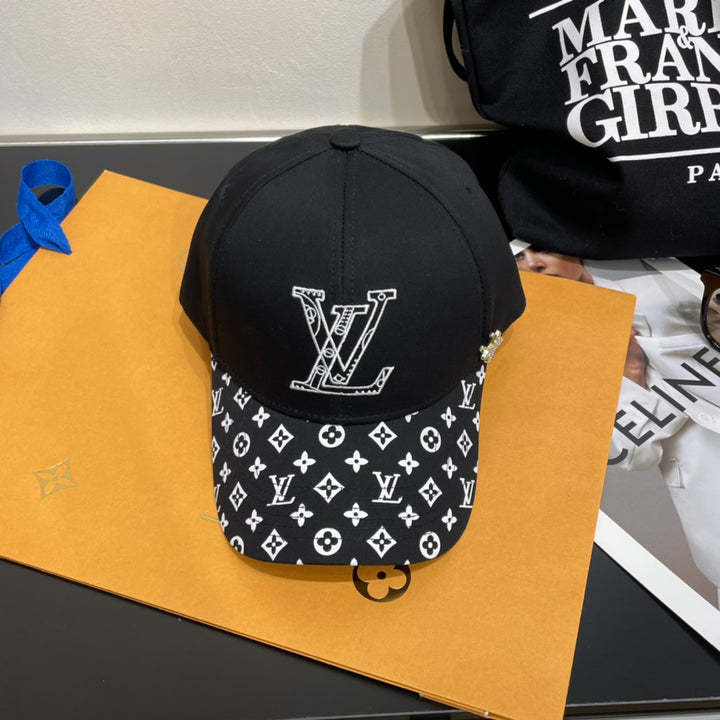 Two-color logo embroidered cap