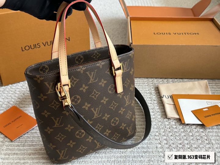 Vintage style monogrammed handbag