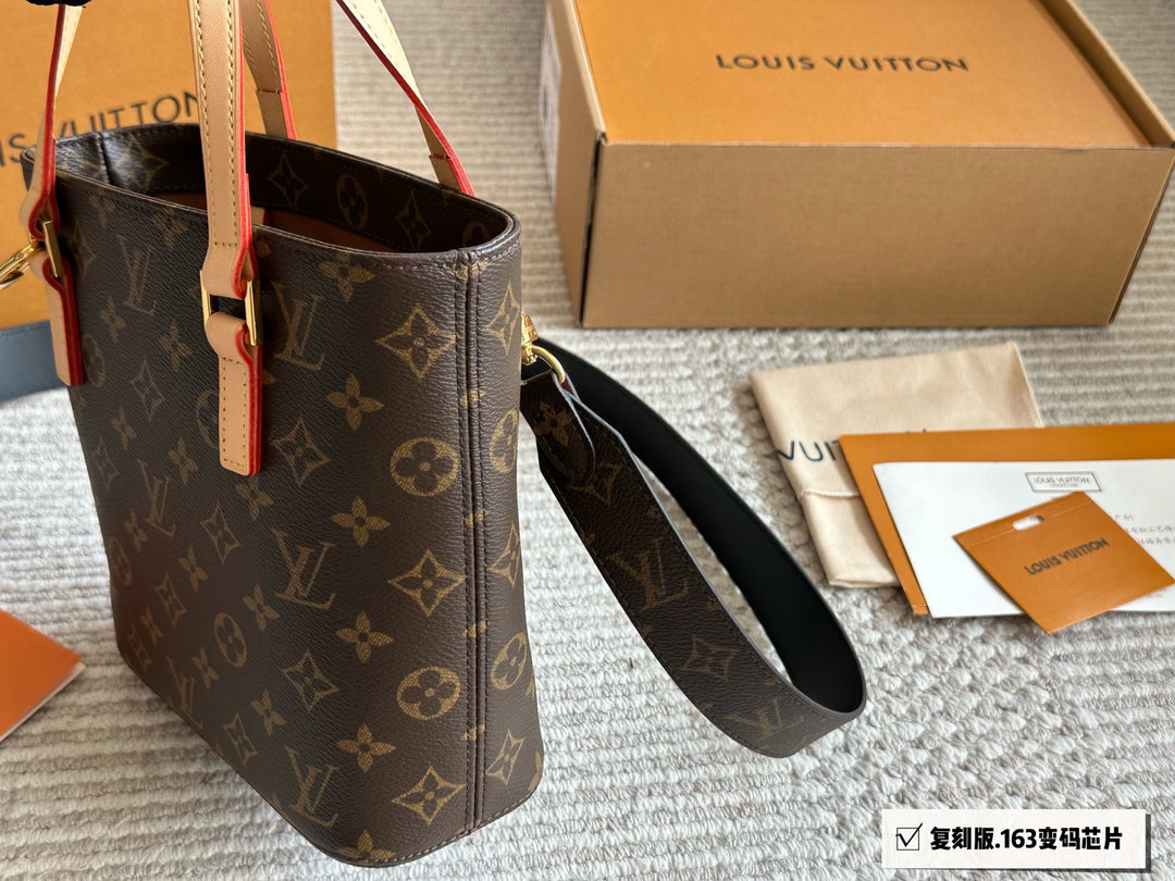 Vintage style monogrammed handbag