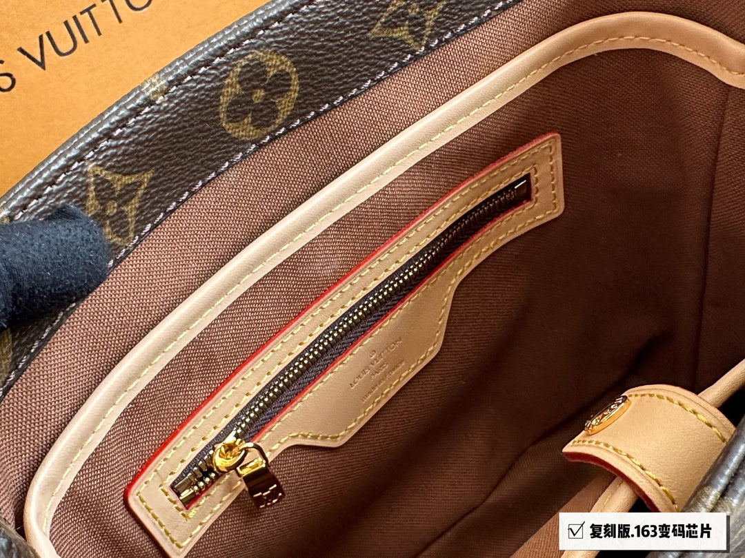 Vintage style monogrammed handbag