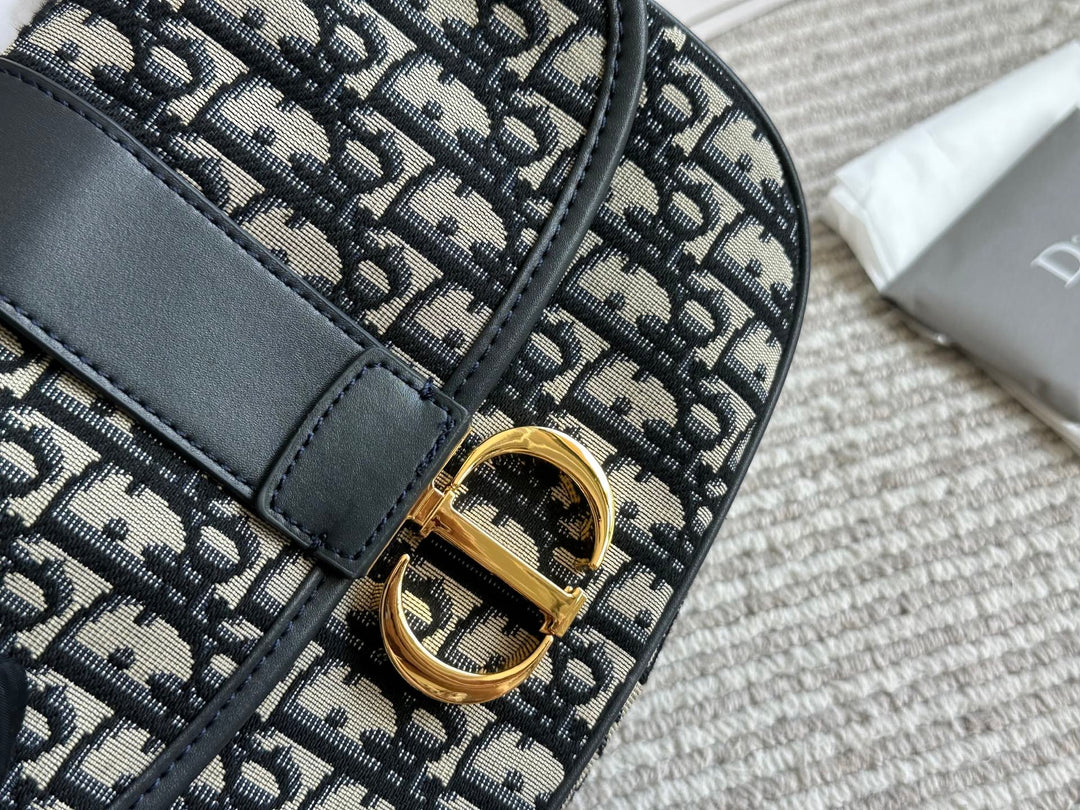 Patterned - Canvas Saddle Bag