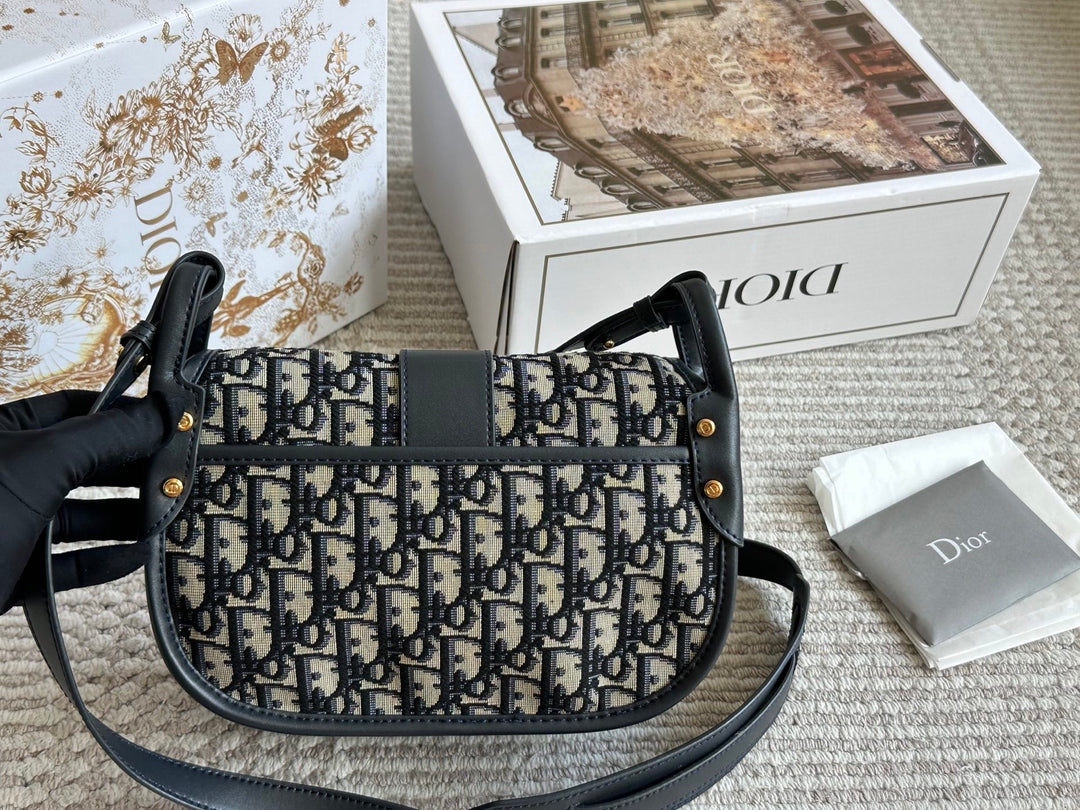 Patterned - Canvas Saddle Bag