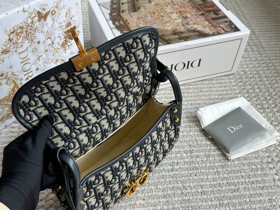 Patterned - Canvas Saddle Bag