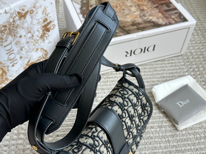 Patterned - Canvas Saddle Bag