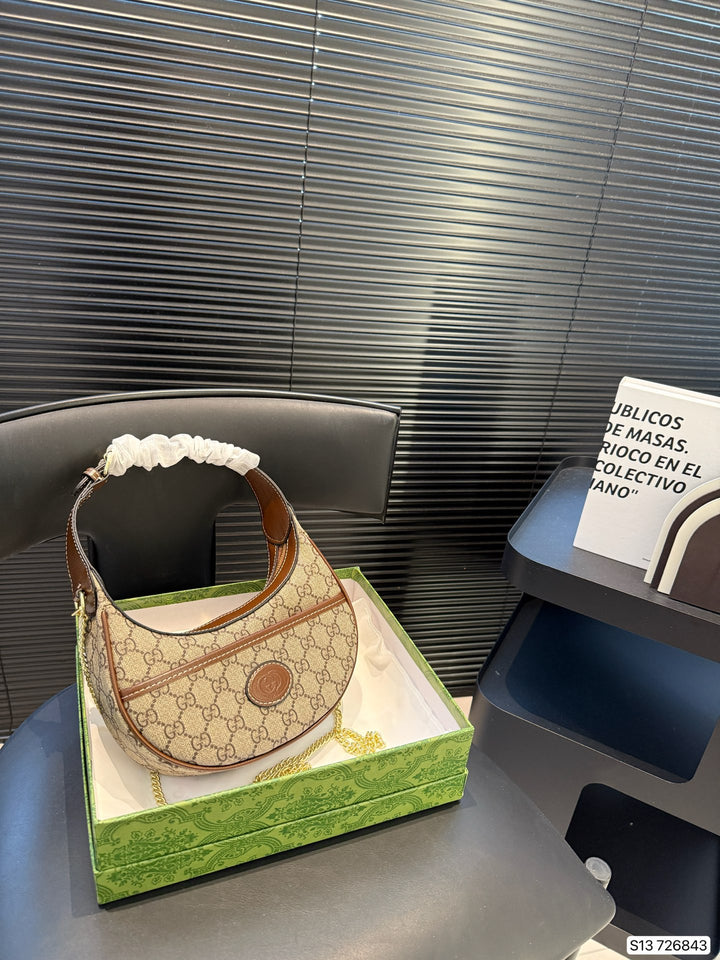 Chic half-moon chain bag